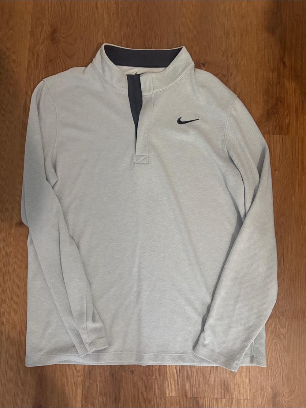 Nike Men’s Light Gray Quarter-Zip Pullover